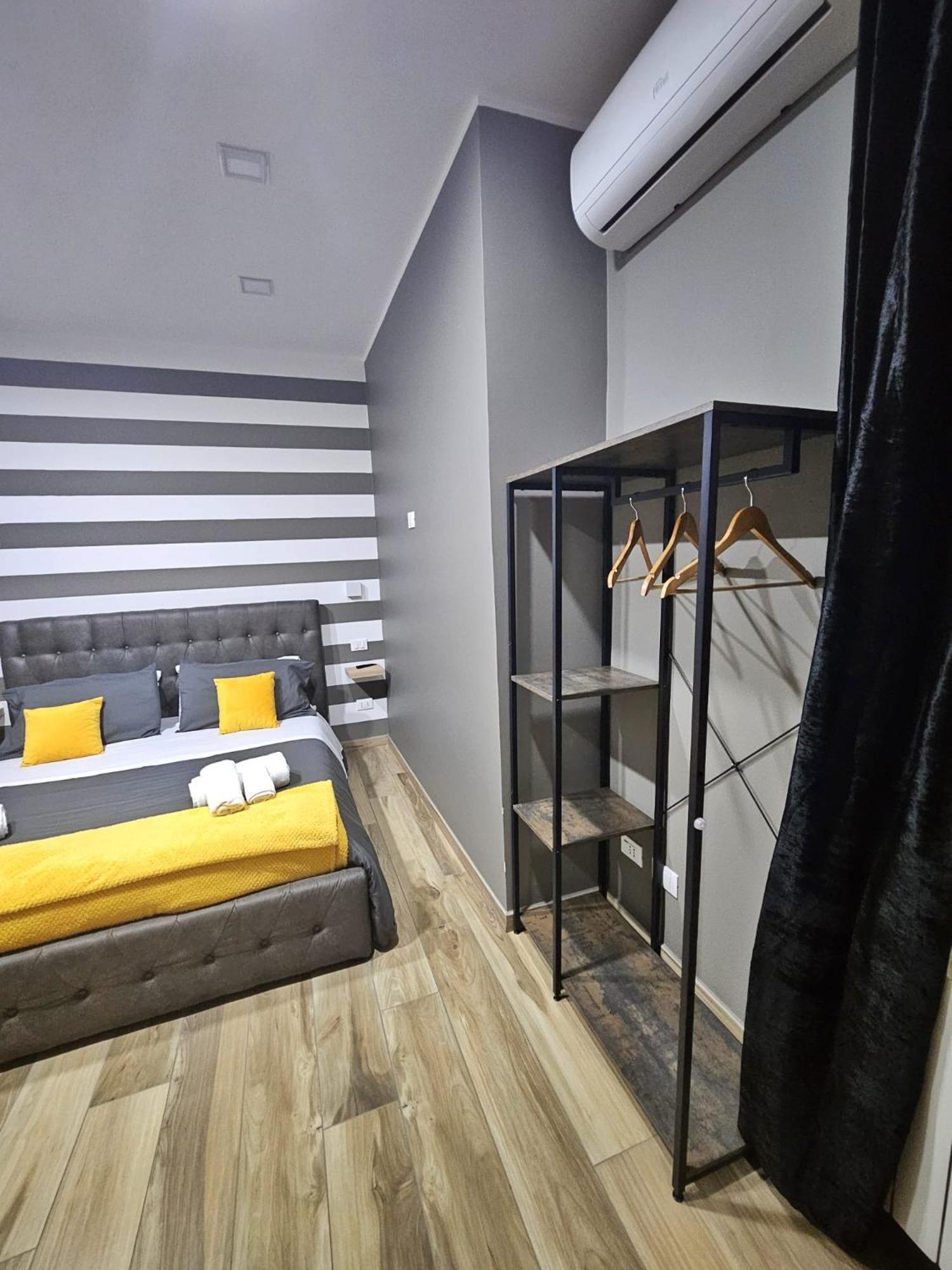 B&B Be Happy Taranto Ngoại thất bức ảnh